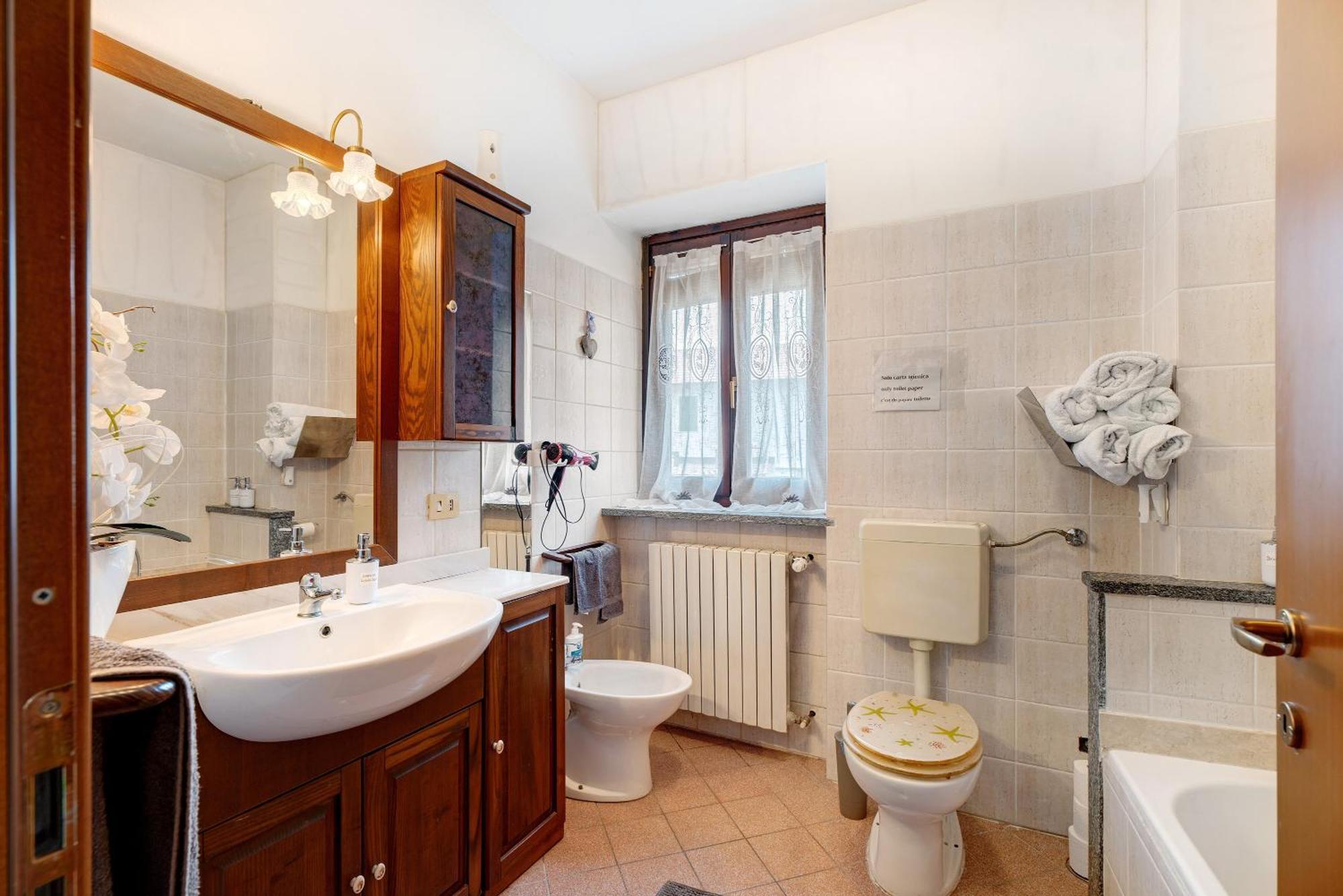 Casa Perry - Lago Maggiore Borgo Ticino エクステリア 写真